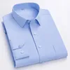 Camicia formale da uomo manica lunga S~8XL Camicie oversize da ufficio tinta unita a righe antirughe Non stirabile Camicie bianche da lavoro di moda 240228