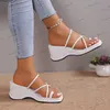 Sandalen 2023 Nieuwe Zomer Platform Vrouwen Slippers Vrouwelijke Outdoor Clip Teen Instappers Dames Wiggen Party Slides Witte Sandalias Mujer T240302