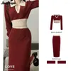 Abiti da lavoro Donna Primavera Autunno Lucky Red Crop Top in maglia Mezze gonne Set a due pezzi Coreano Lady Polo Maglione Gonna Abiti Maglieria Abiti