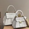 A sacola pequena gato sacos designer bolsas mulheres lager totes bolsa moda letras imprimir alça de ombro larga couro crossbody sacos 221212