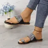 Pantofole da donna sandali con decorazioni in strass sandali scorrevoli casual con punta ad anello scarpe estive piatte sandali scorrevoli leggeri T240302