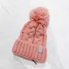 Szerokie brzegowe czapki czapka do kubełka dla 0-12Y Kids Winter Designer Santa Hat Bobble Twist dzianina dla dzieci czaszki czaszki litery zamontowane 3 kolory 240302