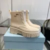 Dames Regenlaarzen Designer Enkellaarsjes met driehoekig logo EVA-rubberen platform Regenlaarzen bruin groen felroze zwart luxe Schoenen Sneakers 35-40