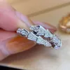 2024 anillo de diseñador para mujer anillo de nudo de cuerda de lujo con diamantes anillos de moda para mujeres joyería clásica chapado en oro de 18 quilates boda rosa