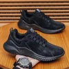 Casual Shoes Męskie Sneakers Design Man Man's Run Bottom Miękki Wygodne na świeżym powietrzu męskie sport zapatillas de hombre