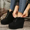 Bottes femmes plate-forme cheville 2024 automne hiver talons compensés à lacets court mode Super haute botte noire pour les femmes