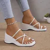 Sandalen Dames Witte Sleehak Sandalen Zomer 2023 Ring Teen Cross Strap Gladiator Sandalen Vrouw Antislip Platform Beac Plus Size T240302