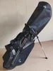 Golf Çantaları Siyah Stand Çantaları Büyük Çap ve Büyük Kapasiteli Su Geçirmez Malzeme Logo ile resimleri görüntülemek için bize ulaşın