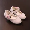 Primavera Bebé Niñas Zapatos de princesa Sandalias Niños Perla Floral Zapatos de fiesta Moda Niños Niñas pequeñas Zapatos de baile de fondo suave 240220