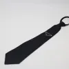 Gravata triangular mens bolo tie designer de luxo gravata prad homem adolescente roupas formais luxo mini senhoras pulseira de couro moda gravata preta