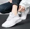 Mesh Sports Sneakers Mężczyźni na świeżym powietrzu Kobiety oddychane moda Spring Sport Buty Białe czarne gai 087 827
