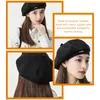 Basker hatt svart basker kvinnors höst och ull japansk stil vårknopp visar ansikte liten ins internetmålare