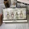 Püskürtme kokusu portreleri parfüm benzersiz penhaligon canavar-başlık seri 4*30ml hediye seti tilki geyiği tavus kuşu çita baş parfumlar uzun süren 4 arada 1 parfum kiti 16p