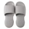 2024 Slippers for Men Femmes Couleurs solides Hots Softs bas Softs noirs blanc poudre bleu multi-marche pour hommes