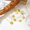 Set di orecchini per collana 3 pezzi/set di gioielli in metallo con trifoglio in acciaio inossidabile per le donne, regalo di braccialetto di design floreale color oro di lusso