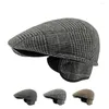 Berretti Autunno E Inverno Uomo Cappelli Sboy Berretti Per Uomo Con Paraorecchie Poliestere 56-60 cm Regalo Padre Gentiluomo Striscia Caldo 2024