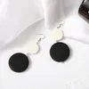 Boucles d'oreilles pendantes tendance noir blanc rond pour femmes, pendentif géométrique en bois, bijoux de fête Pendientes