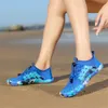 Homens Mulheres Sapatos de Água Upstream Wading Natação Descalço Cinco Dedos Aqua Sapatos Coloridos Praia Seaside Luz Unissex Tênis 240219