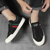 Dagelijkse mannen Sneakers Loafers Casual Light Ademend duurzaam Duurzame demping Anti Slip Outsole Flats Fashion mannelijke stijlvolle schoenen