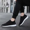 2020 Hot Sale Spring Explosion Running Sports Shoes Flying Woven Shoes Tide Shoes Cushioning Lightweight High Quality SneakersF6 Black white