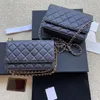 10A ترقيات مصممة مشبك مغناطيسي شريحة الشهادة المصغرة WOC Caviar Sheepes Sheepsken Women Women Wallet مع Box Wallet Counter Bag Crossbody Bag 047