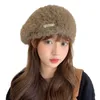 Berets Frauen Winter Baskenmütze Weiche Plüsch Dicke Wärme Retention Gestrickte Hut Japanses Stil Maler Elastische Dekorative Dame Cap Beanie