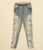 Jeans Sexy en Denim bleu clair pour femmes, slim, pantalon de fête en dentelle au Crochet avec chaîne, pour petit ami, nouvelle collection