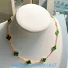 2024 Jewelry Designer Brand Vanl Cleefl Arpelspendant Necklaces v Four Leaf Grass Ten Flower Peacock Green Necklace Women with 18k Rose Gold Plating for a Level Sense