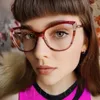 Solglasögon Fashion Cat Eye Reading Glasses Kvinnor Trend Personliga ränder Big Frame Anti Blue Light Optical Computer Eyewear 2.5