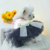 Vêtements de chien se démarquent Costume de princesse robe de princesse avec décoration de nœud de fleur 3D épissage de maille vêtements de jupe de chat de mode pour