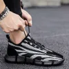 Versione che gestisce scarpe coreane uomini da jogging di design traspirante Scarpe da jogging da uomo allacciato a mosca Weave Scarpe sportive per adulti che ammortizzano gli uomini sneakerf6 Bianco nero