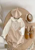 INS新しいかわいい春秋のロンパーズセット幼児の子供長袖の白いトップとロンパーベイビークライム100 COTTON8438981