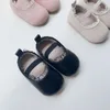 Primeros caminantes Color sólido Bebé Niñas Zapatos de cuero Infantil Niño Cuna Prewalkers Pisos