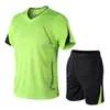 Herrens runda hals Kort ärm Shorts Sports Set Summer Trend Fashion Runness Suit Twopiece 240227