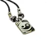 Naszyjniki wiszące 02 Glow in Dark Tai Chi Yin Yang Aloy Amulet Naszyjnik Lucky Gift Tribal Fashion Biżuteria