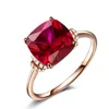 Bagues de cluster Classique 925 Bague de bijoux en argent avec Ruby Zircon Gemstone Rose Gold Couleur Doigt pour les femmes Accessoires de cadeau de fête de mariage