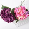 Dekorative Blumen, simulierte einzelne bestickte Kugel, Blumenornament, Blumenstrauß, Hochzeitsdekoration, künstlicher Blattkopf