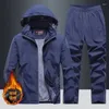 Tute da uomo 2024 pile invernale addensato tuta da uomo felpe con cappuccio set sportivo casual caldo palestra jogger felpe da sci giacca pantaloni abbigliamento sportivo