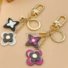 Keychains Luxury Blooming Flowers Keychains Designer Ring Woman 2 Styles Portachiavi Letter Fashion Petal Pendant 240303