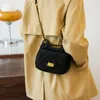 Sac carré de mode sac à bandoulière design sac à chaîne à motifs de diamant sacs à bandoulière pour femmes présentant des sacs en tissus PU de qualité sacs à main sous les bras pour téléphone