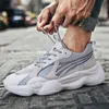 Heta mäns chunky sneakers mode 2020 nya män plattformskor snörning vulkanisera reflekterande skor män som kör tränare pappa skorf6 svart vit