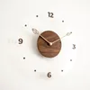 壁の時計ソリッドウッドアクリル時計ラウンドシンプルなクルミポインターミュート時計リビングルーム勉強ベッドルームホームデコレーション