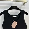 Womens T-Shirt Designer Brand 2024 Tidig vår Ny Nanyou Gaoding Miu Enkel och mångsidig kontrastfärgbokstav Jacquard Elastic Sticked Short Tank Top 5DPT