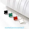 2024 Jewelry Designer Brand Vanl Cleefl v Golden Fan Four Leaf Grass Necklace Womens 18k Rose Gold Plating Natural White Beihong Jade Chalcedony Black Agate