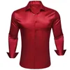 男性用の豪華なシャツシルクサテンソリッドレッドグリーンイエローイエロースリムフィットの男性ブラウスターンダウンカラーカジュアルトップ240229