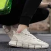 Versione che gestisce scarpe coreane uomini da jogging di design traspirante Scarpe da jogging da uomo allacciato a mosca Weave Scarpe sportive per adulti che ammortizzano gli uomini sneakerf6 Bianco nero