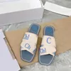 2024 Designer Damesmode Slippers Woody Flat Mule Dames Sandalen Huisplatform Slider Zomermerk Dagelijkse slijtage Schoenen Strand Indoor Slipper Slippers Maat 35-42