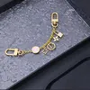 Lyxdesigner Keychain Alphabet Keychain Top Car Keychain Women's Jewelry Keychain Bag Pendant Exquisite 407