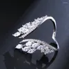 Anillos de racimo Feehow Moda Forma de ala blanca abierta para mujeres Personalidad Cubic Zirconia Anillo ajustable para niñas Fiesta Joyería de boda