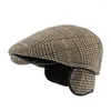 Bérets automne et hiver hommes chapeaux Sboy casquettes pour homme avec oreillettes Polyester 56-60 cm père cadeau Gentleman rayure chaud 2024